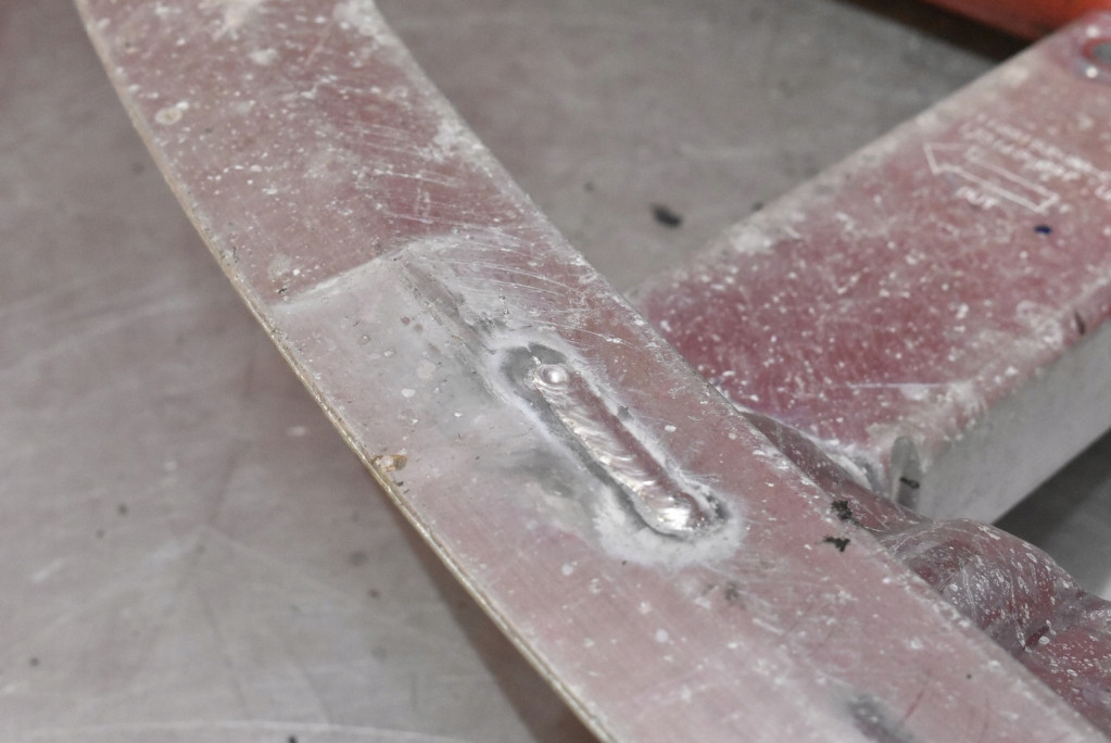 Балка бампера нижняя перед передняя усилитель 1084894-99-a tesla model 3 Недорого