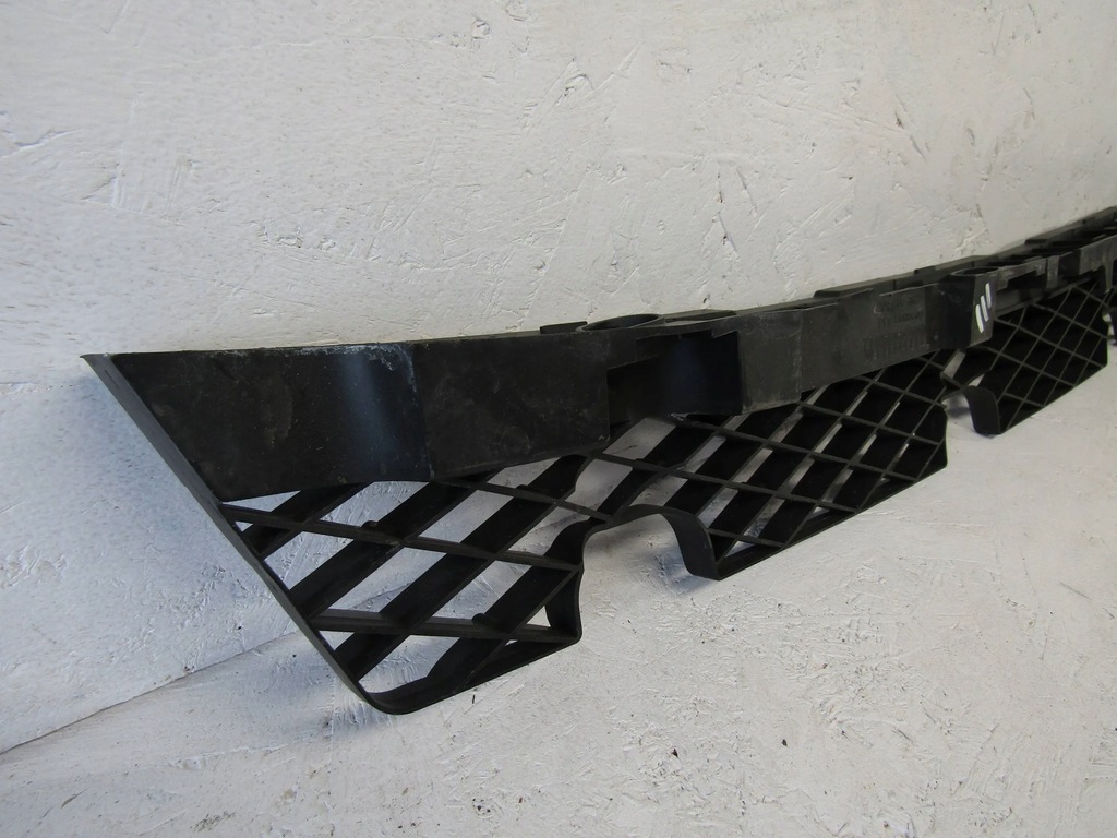 фото №8, Vw passat b7 направляющая бампера средний задняя