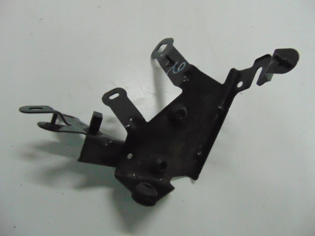 фото №1, Кронштейн кронштейн кронштейн насоса abs renault espace v