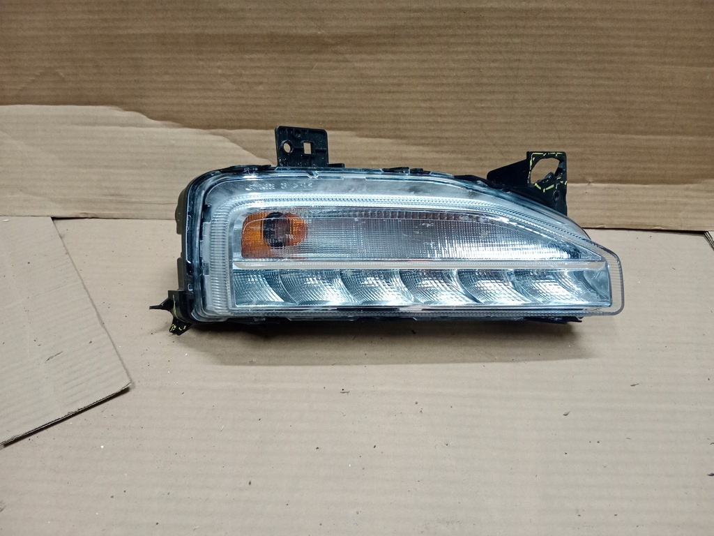 фото №1, Противотуманная фара поворотник правый vw t-roc 2ga