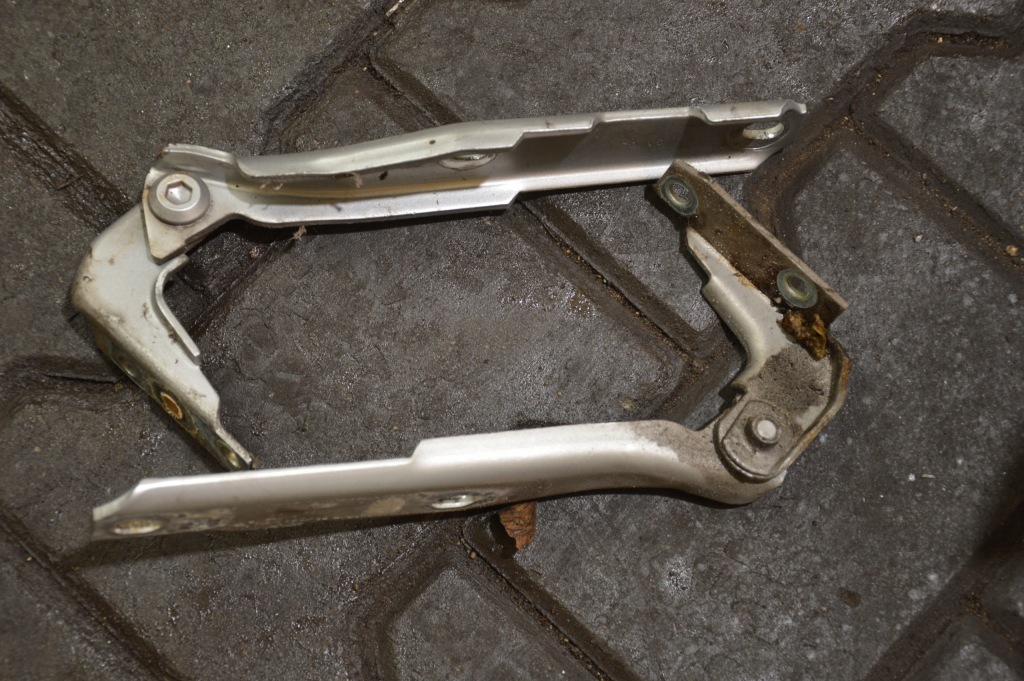 фото №1, Audi a6 c5 fl петли капот l+p