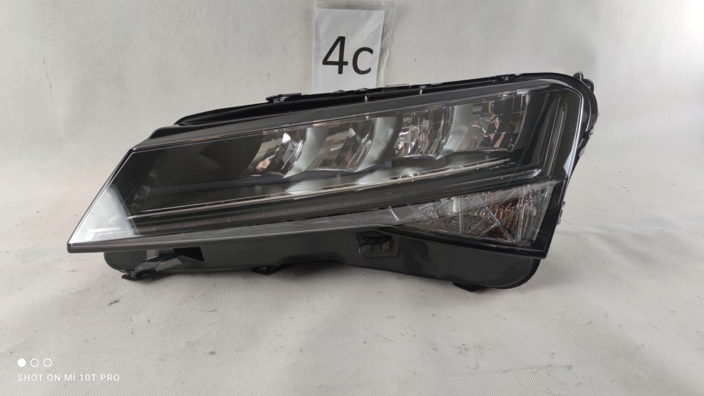 Skoda superb 3 рестайлінг  full led лівий фара Ціна