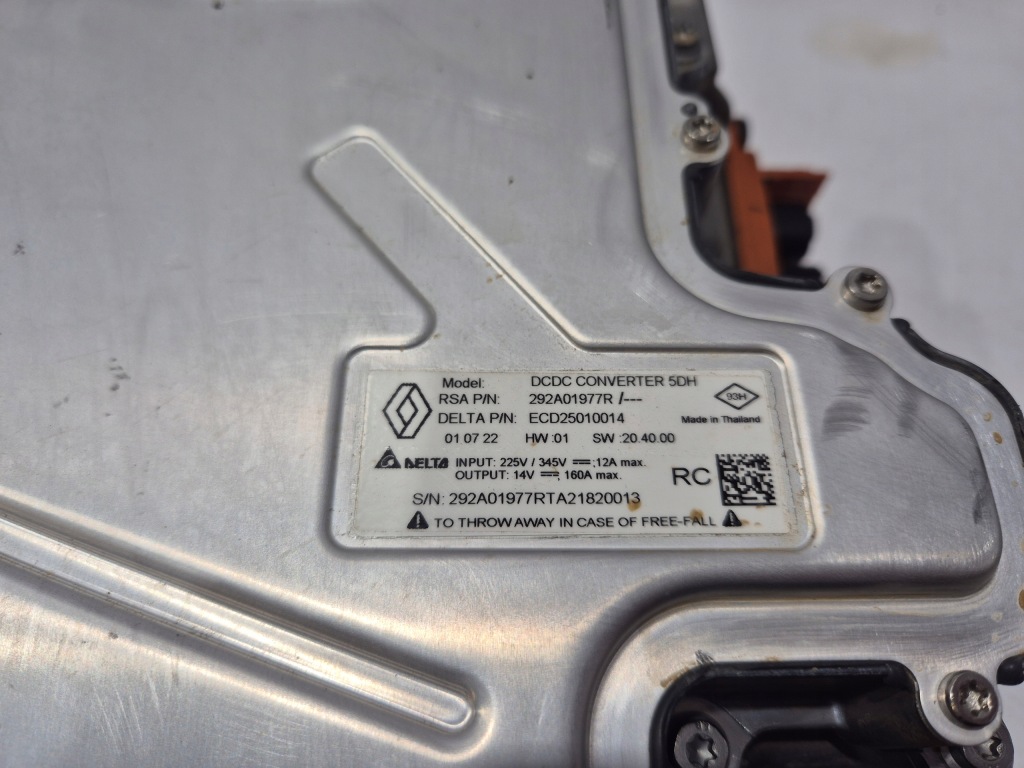 Зарядное устройство инвертор конвертер инвертор renault clio v 5 e-tech 291a11751r Доставка