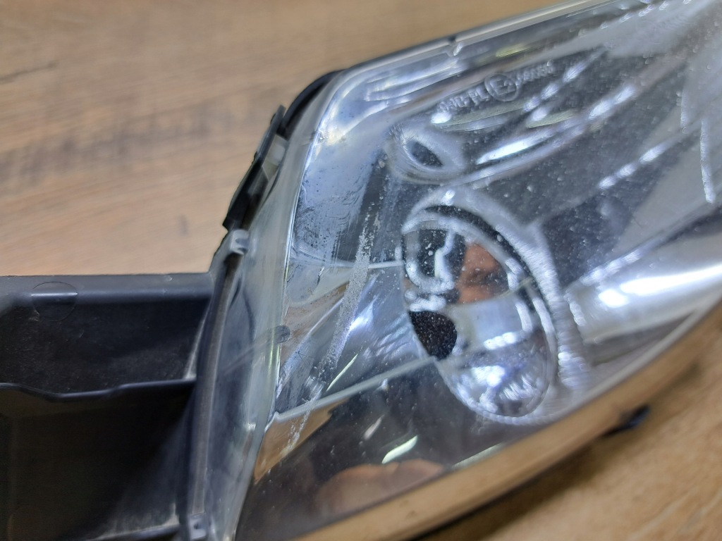 фото №4, Peugeot 308 противотуманная фара правый 9674041580