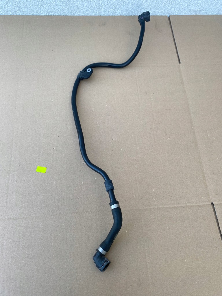 фото №1, Шланг wąż wody bmw 5 g30 g31 8596346