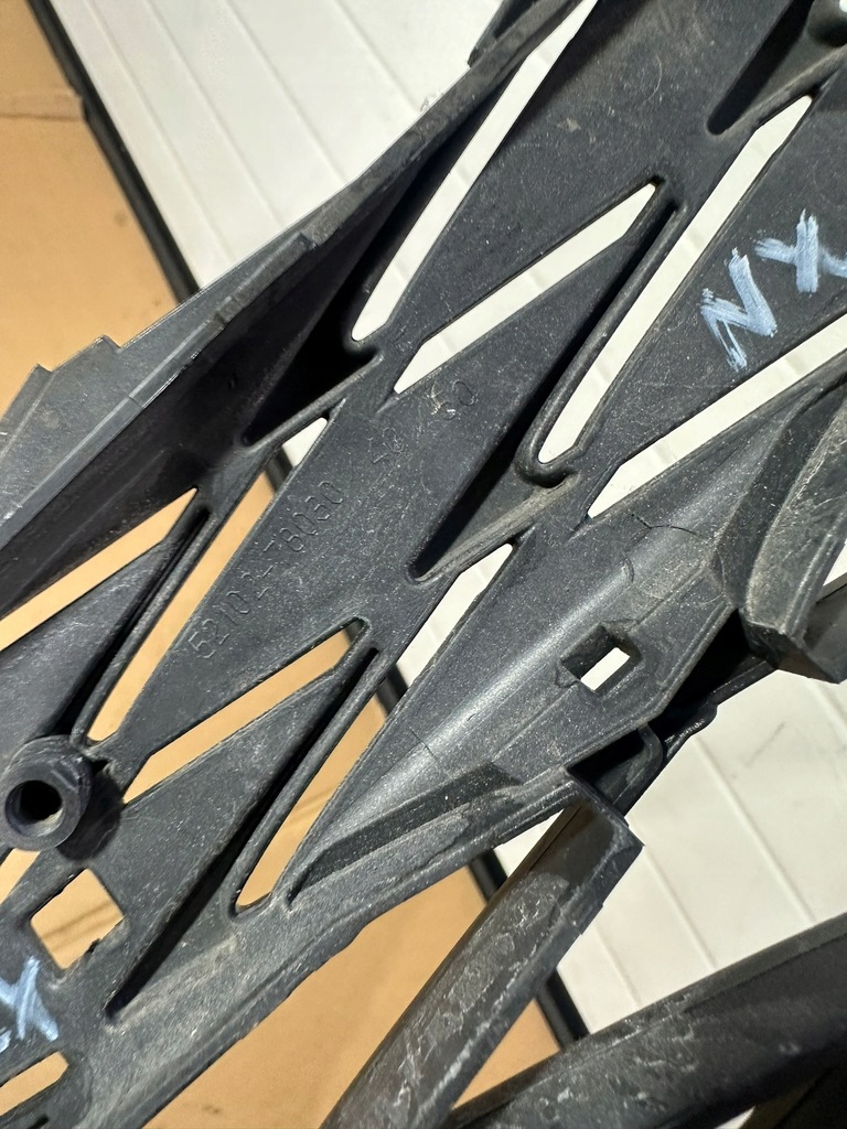 фото №16, Решітка бампера, заглушка, решітка радіатора бампера lexus nx 52112-78090