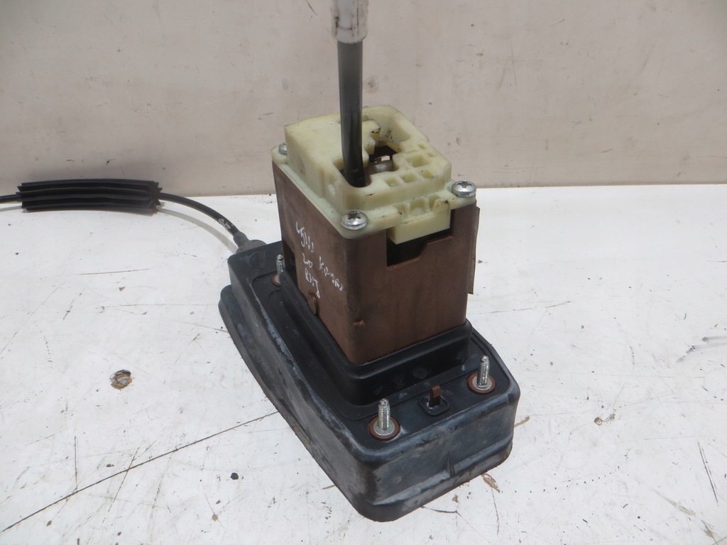 фото №9, Citroen c5 iii 2.0 hdi автоматична коробка передач am6 домкрат трос перемикання передач 9681617780