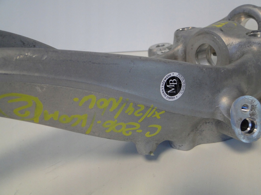 фото №9, Mercedes c klasa 206 w206 поворотный кулак передняя правая a2063320200 a2060200