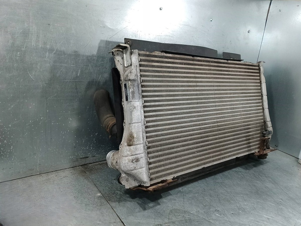 Набор радиатор woda интеркулер вентилятор toyota verso 422750-445 2.0 d Недорого