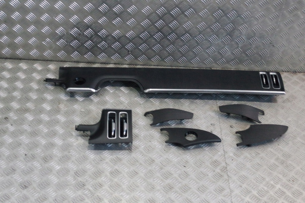 фото №1, Накладки декоративные внутреннее mercedes s w223 p251