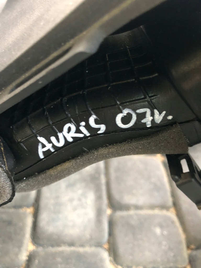 фото №8, Консоль приборная панель подушки безопасности ремни toyota auris i