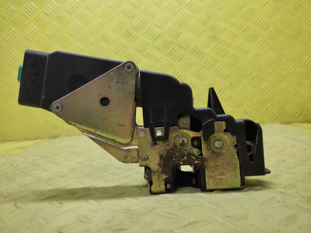 фото №5, Volvo v40 замок двері правий перед