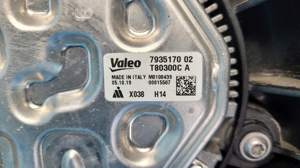 фото №15, Bmw 3’ g21 318d 2.0 19r корпус вентилятор радиатор 8591440 7935170