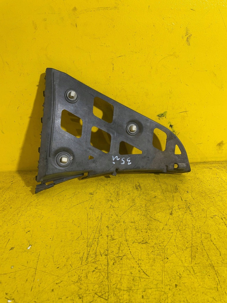 фото №3, Audi a4 s4 b6 направляющая бампера правый задняя