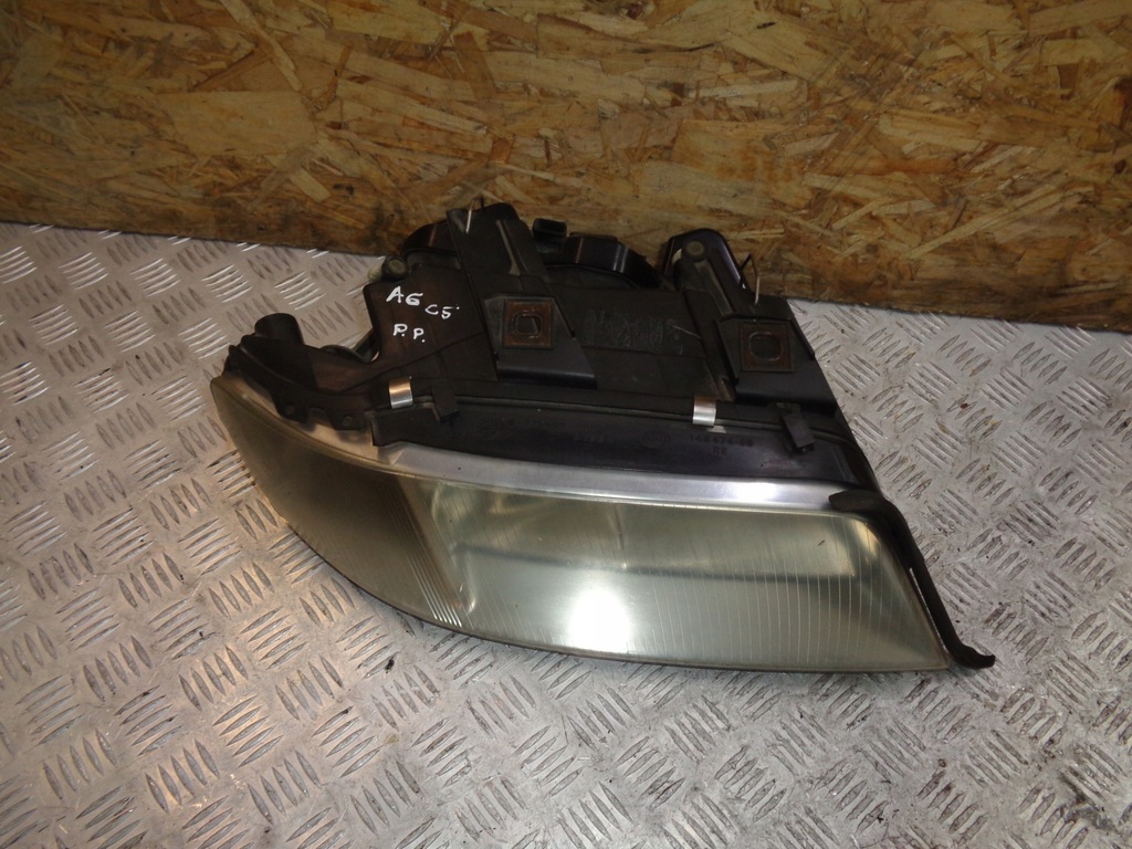 фото №4, Лампа правый перед audi a6 c5 97-