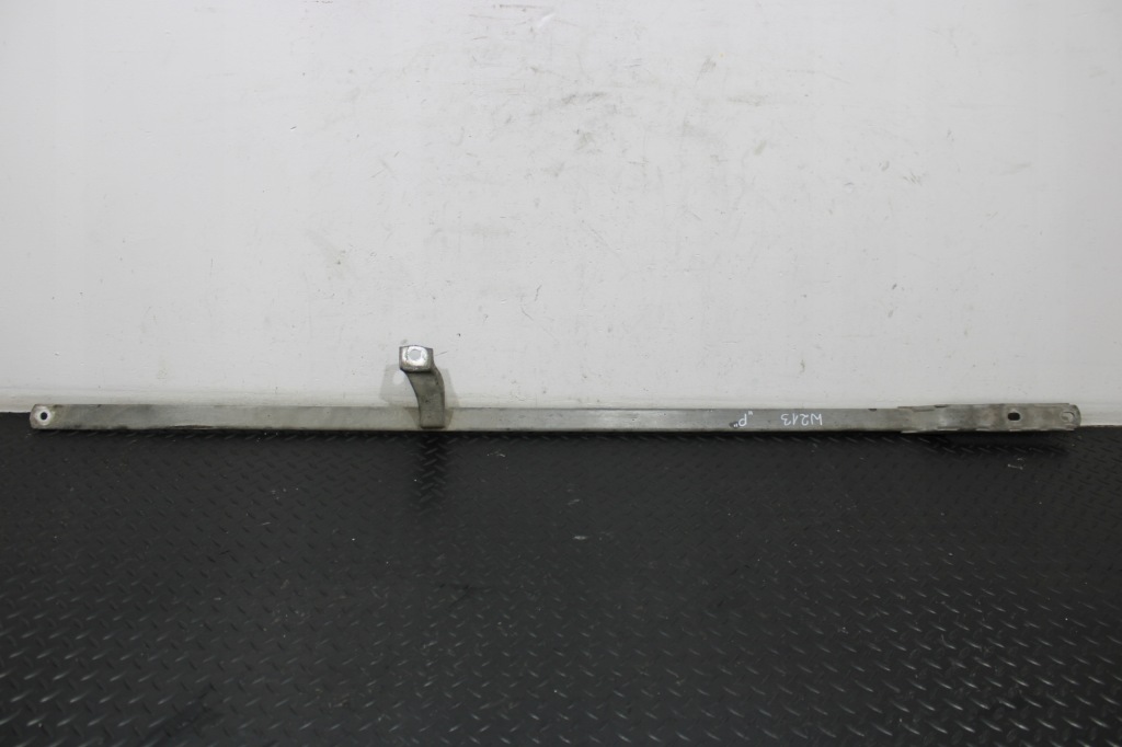 фото №1, Балка розпірка права mercedes e-klasa w213 amg a2135202400