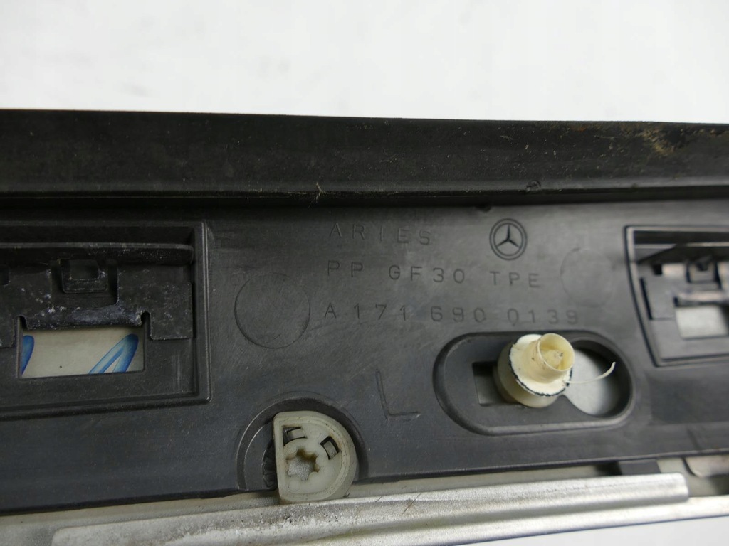 фото №9, Mercedes slk r171 молдинг скло блок двигуна лівий 775 lp