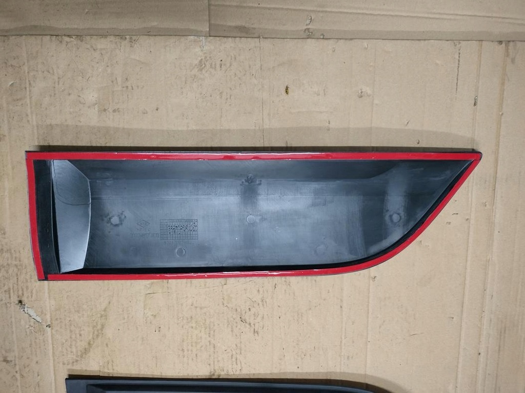 фото №3, Молдинг дверь правая задняя dacia duster ii оригинал nowa