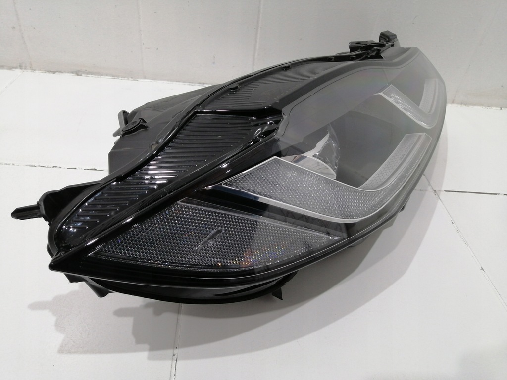 фото №7, Лампа права передня перед jaguar f-pace lift x260 x761 halmar 8501