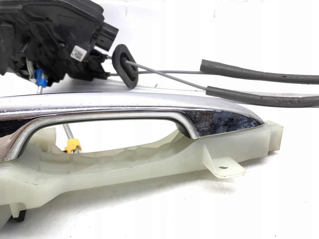 фото №11, Kia carnival ii vq замок дверь задняя левый ручка a045777