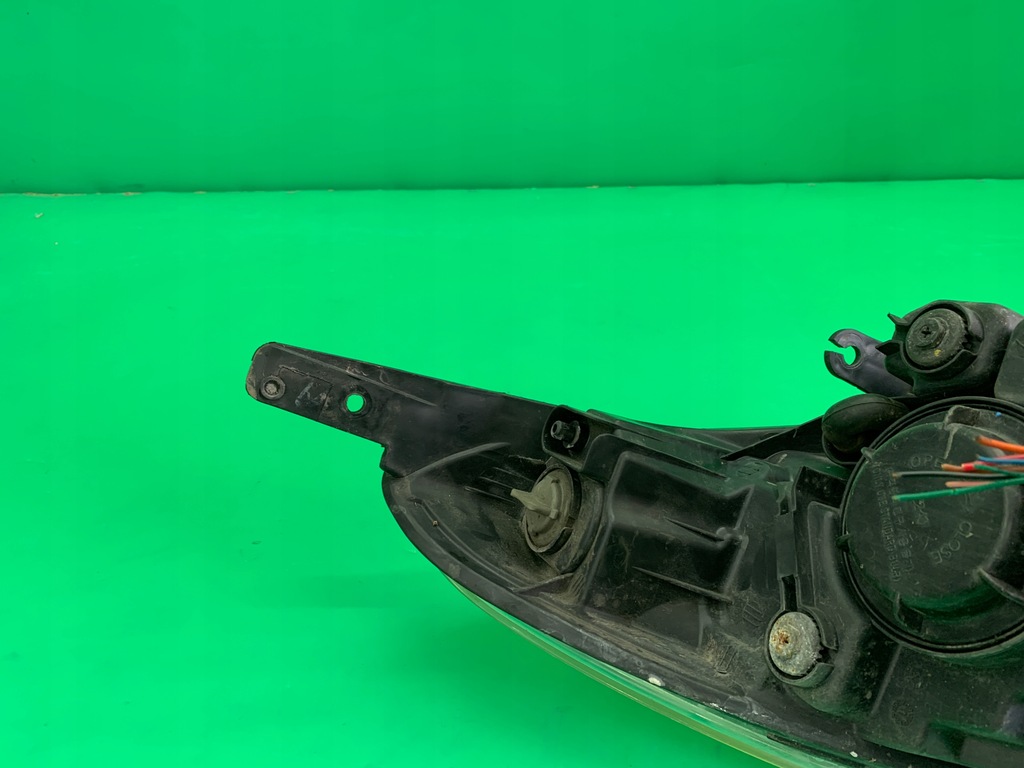 фото №11, Лампа левая передняя перед крепления całe комплект hyundai i20 i 08-12 europa