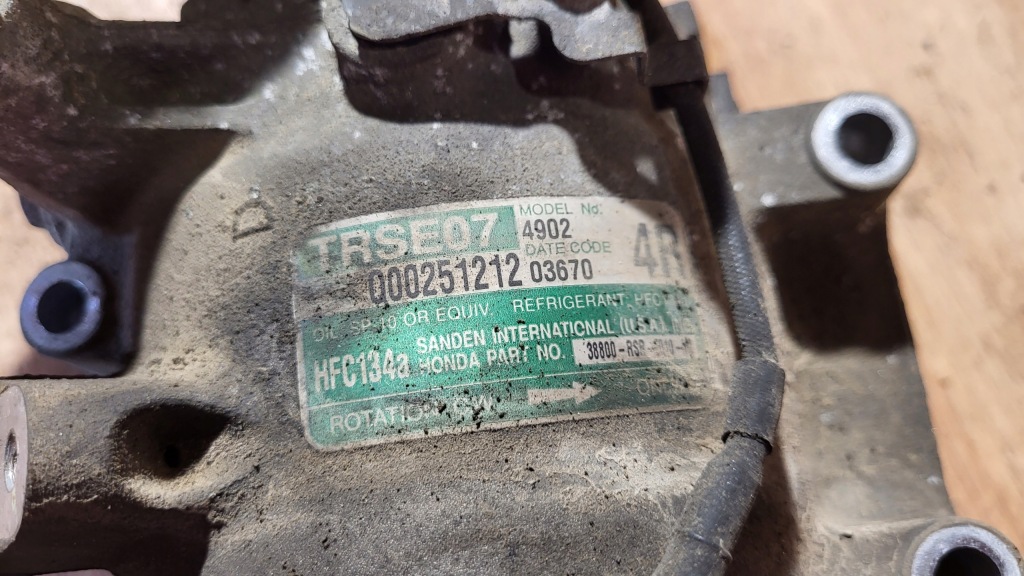 Компрессор кондиционера honda civic viii 8 ufo 2,2 i-ctdi 38800-rsr-e010-m2 Недорого
