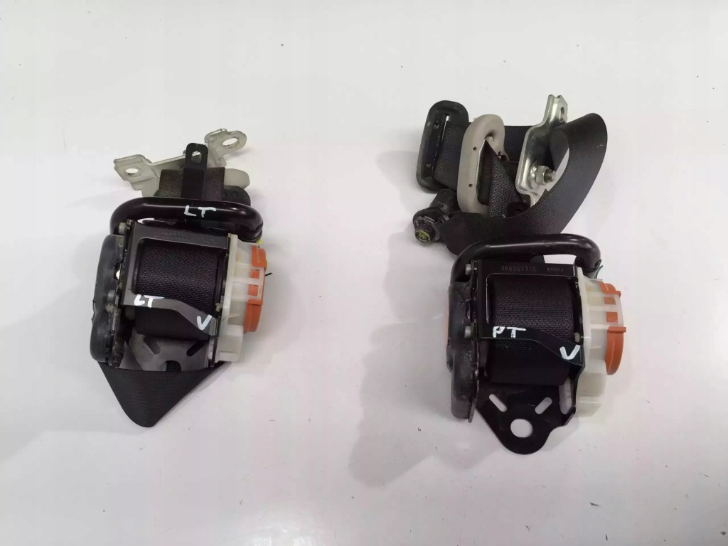 фото №1, Nissan navara d23 np300 pas безопасности задняя l