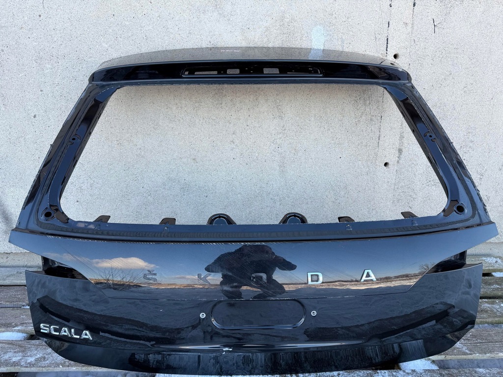 фото №1, Крышка багажника багажника задняя задняя skoda scala 657 2019- bardzo ladna оригинальная