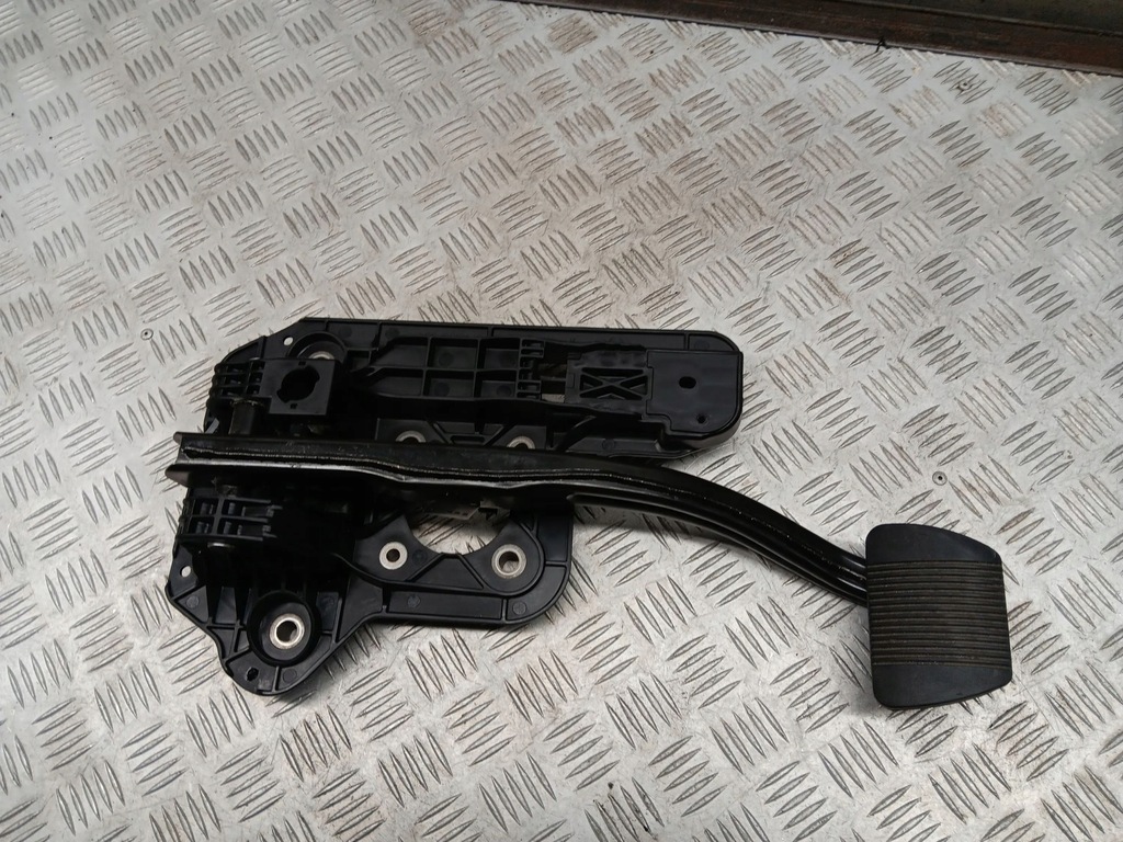 фото №1, Chrysler pacifica 68303876ad педалі