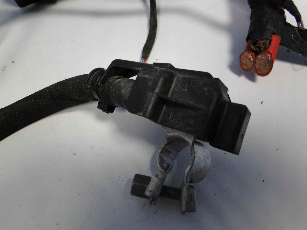 фото №8, Mercedes glb x247 247 коробка клемма датчик