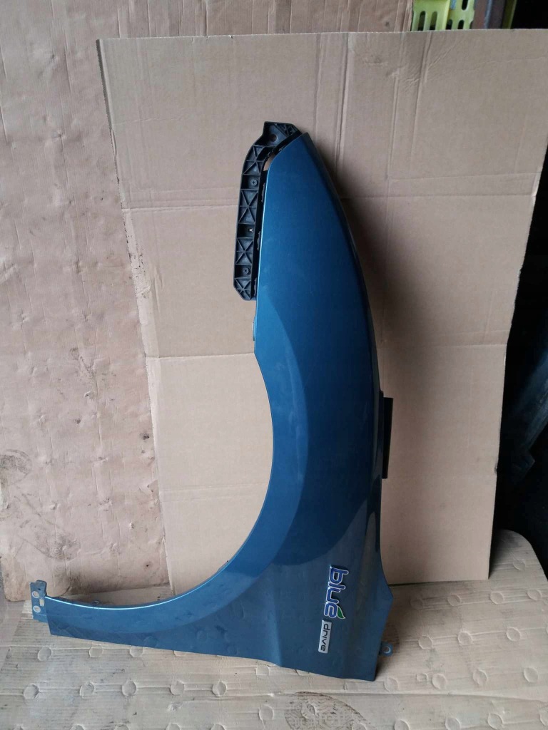 фото №1, Hyundai i40 крыло левый перед yu6