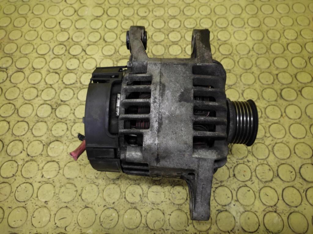 Alfa romeo 147 lift 1.6 генератор 46782219 Оригинал