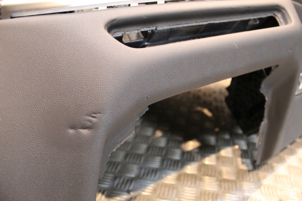 фото №10, Bmw x5 g05 x6 g06 x7 g07 f95 приборная панель приборная панель  кожа sensatec