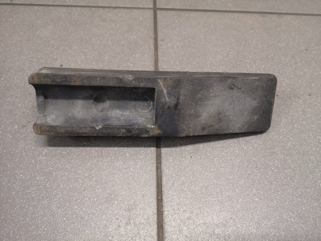 фото №1, Кронштейн домкрата левый audi a6 c6 4f0802847