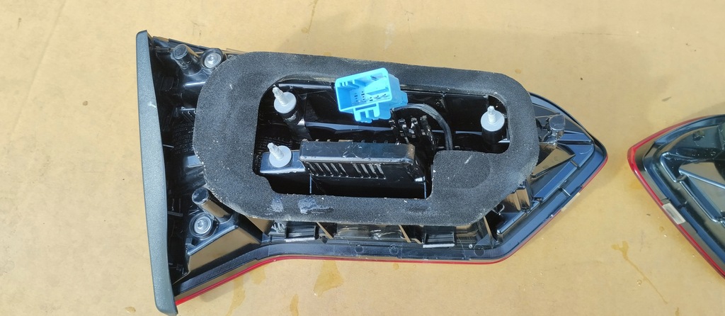 фото №8, Лампа задня w кришка задня права volkswagen vw t-roc cabrio 2gc945094a