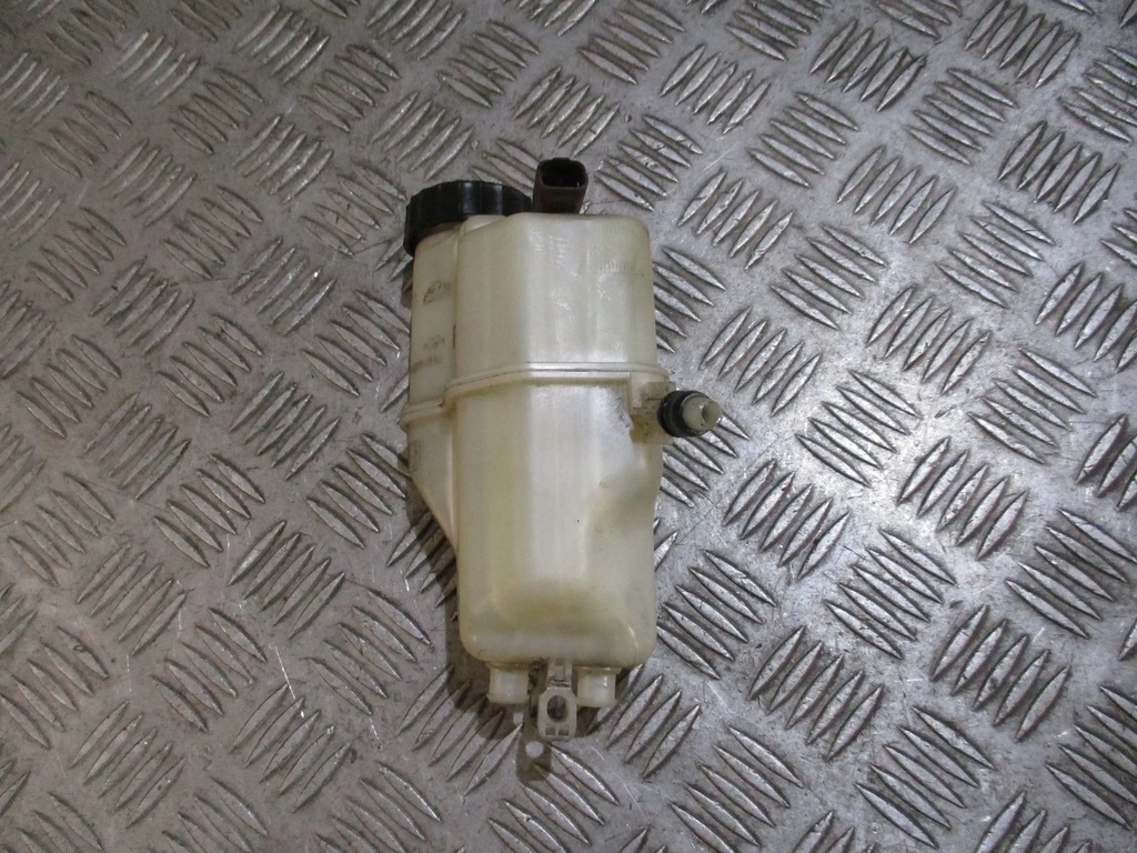фото №6, Бак усилителя peugeot 407 04-11r. kombi