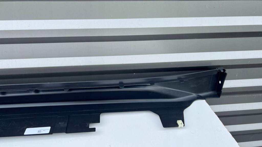 Bmw x1 f48 f49 правая сторона порог 7332328 с Разборки