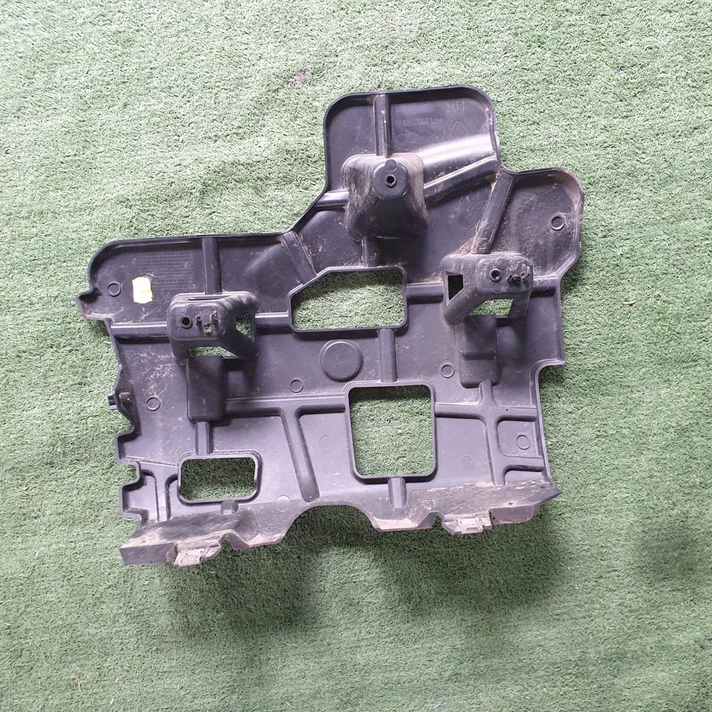 фото №2, Напрямна бампера правий задня renault megane iv 4