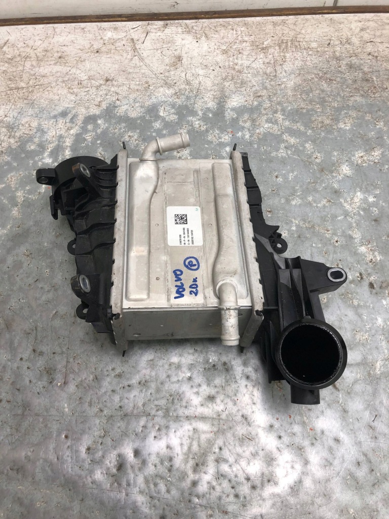 Купить Радиатор интеркулер volvo xc90 8641466