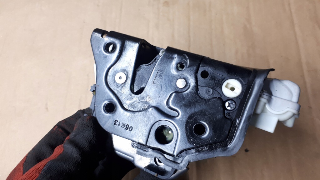 фото №7, S6 c7 4g a6 замок дверь правый задняя 9 pin 4g0839016a