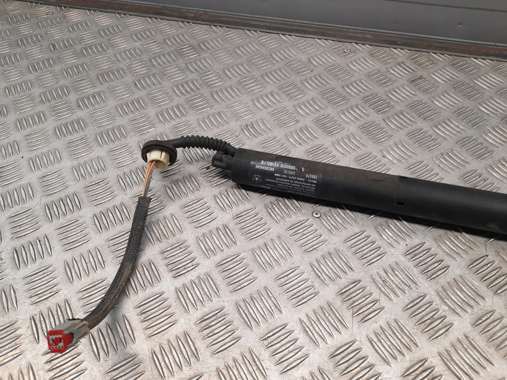 фото №6, Chrysler pacifica 68230340ae задняя правая амортизаторы