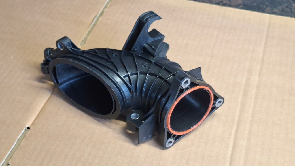 Купити Шланг повітря mercedes om656 оригінал a6560901400