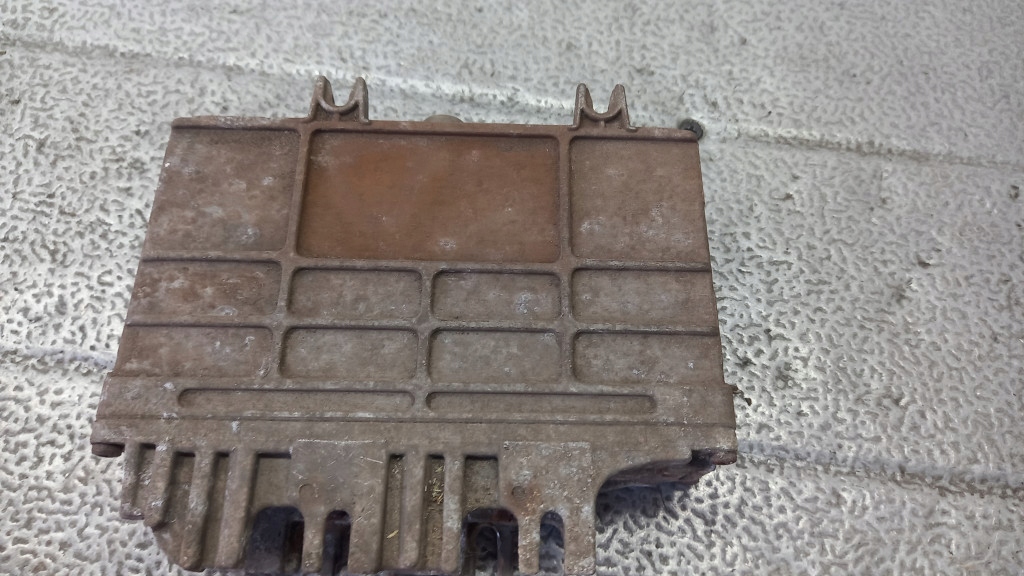 фото №5, Бортовий комп'ютер двигуна seat ibiza ii 95r 1.4b 0261203750