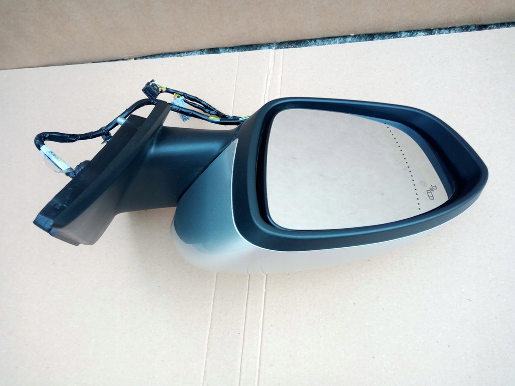 фото №1, Renault megane iv зеркало левая 13pin ted69