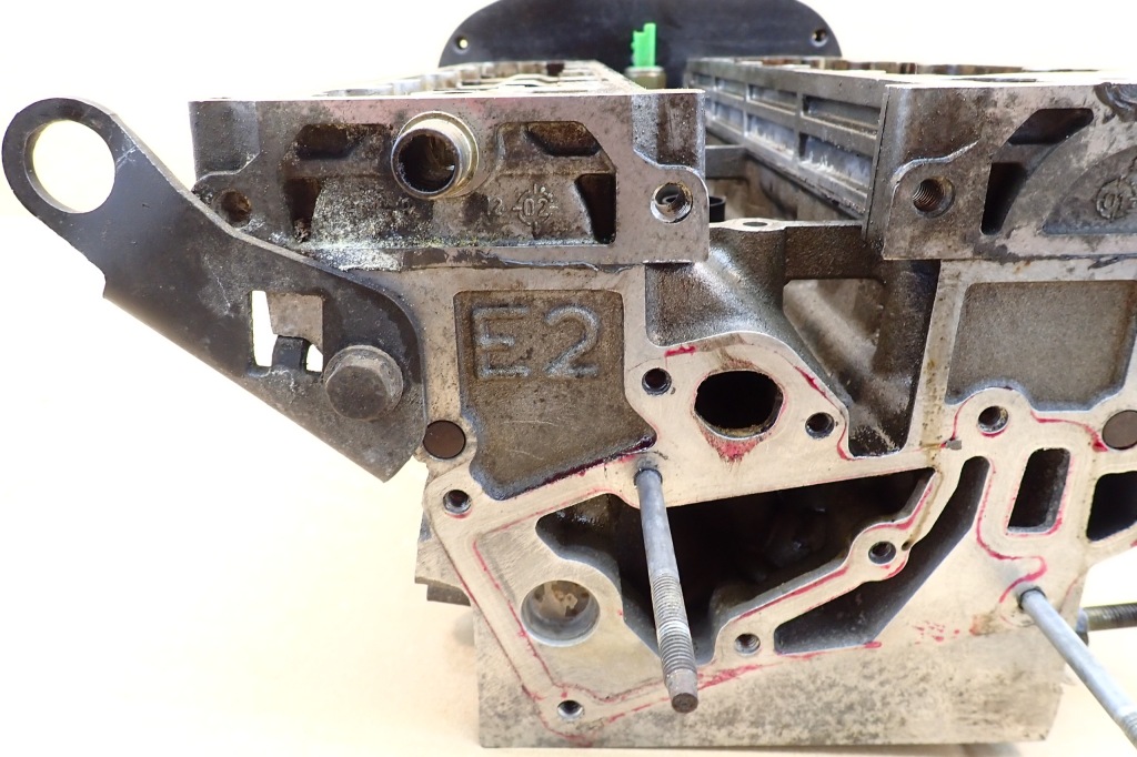 Peugeot 407 2.2 16v 2004- головка цилиндров 9634402210 ew12 оригинальный номер Киев