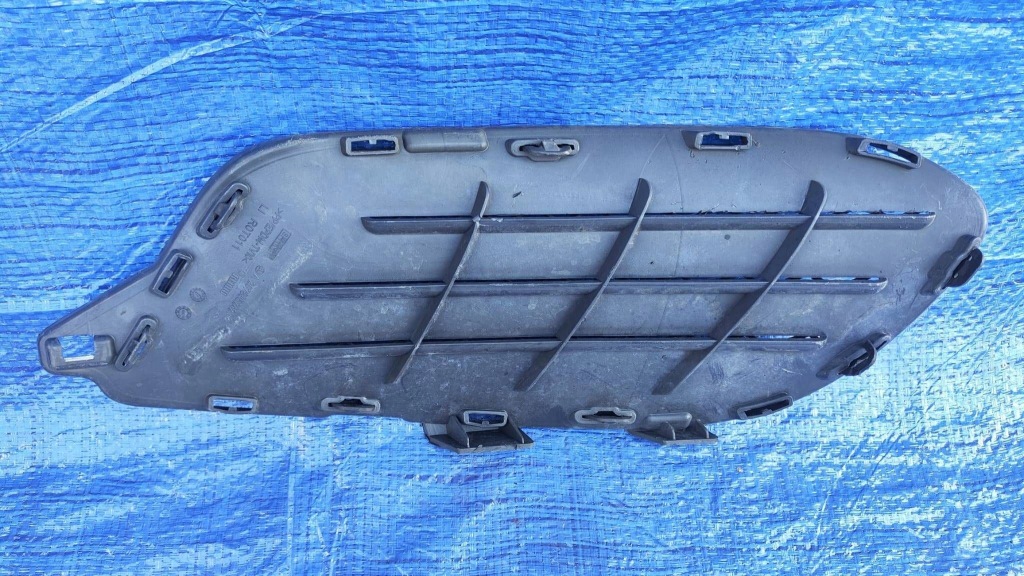 Купити Решітка бампера перед ліва права комплект mercedes w207 рестайлінг  amg