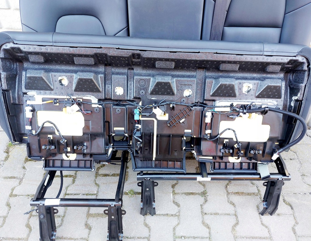 фото №15, Tesla y 22r. folele заднее сиденье кожа