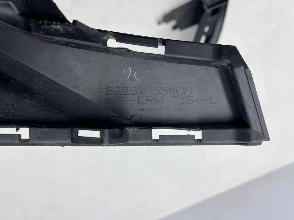 фото №8, Nissan leaf ii решітка бампера передній перед лівий правий комплект 17-