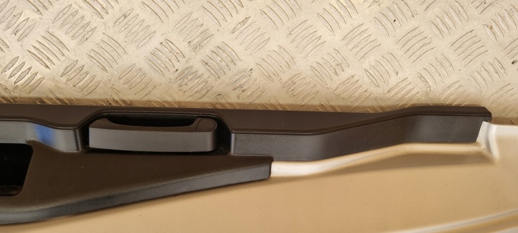 Bmw x5 e70 борт крышки задний  задний titan silver цвет 354 Доставка