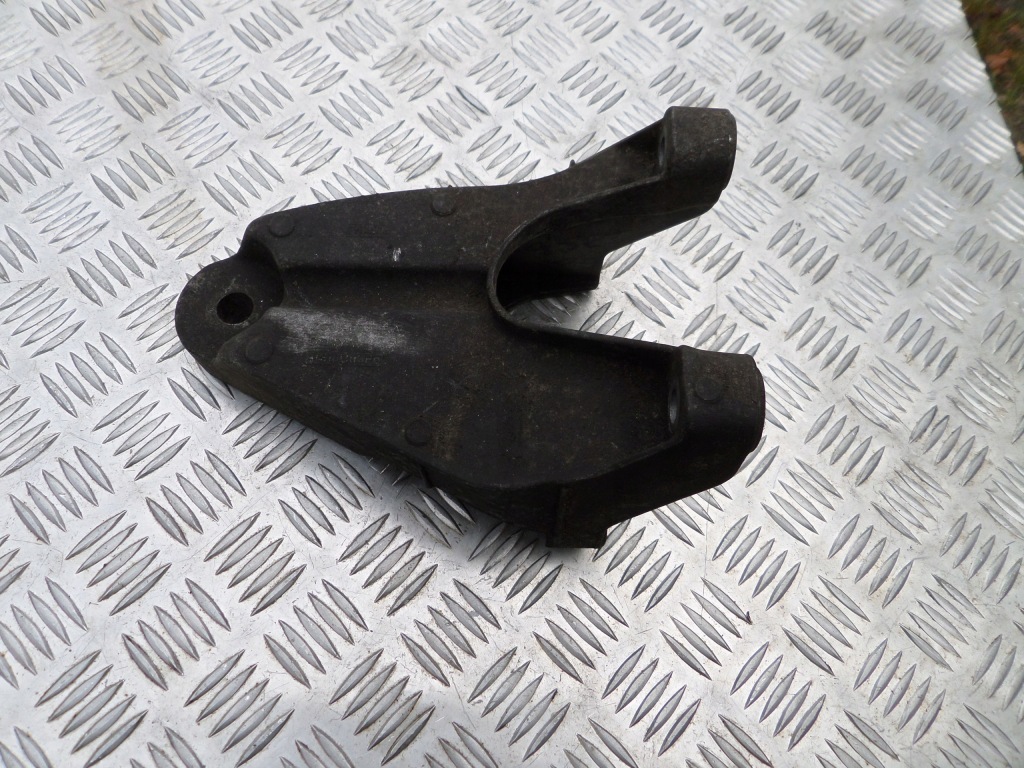 фото №1, Ford transit 2.2 tdci кронштейн двигателя cc11-6037-aa